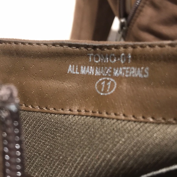 Modesta tomo size 11 - Picture 3 of 5